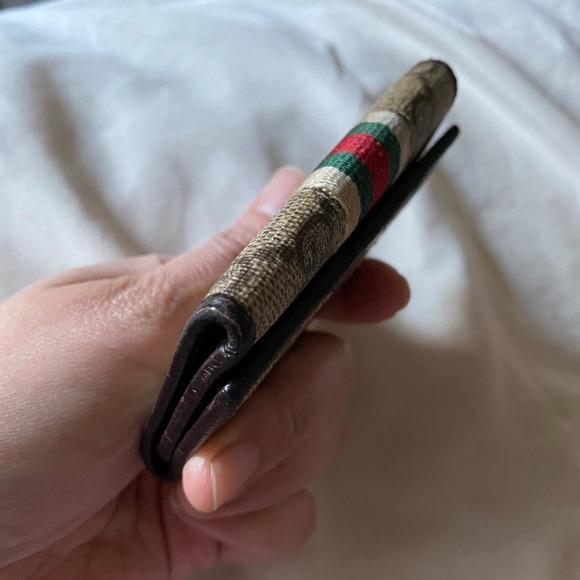 Pre Loved Gucci Key Case Holder - Picture 2 of 13